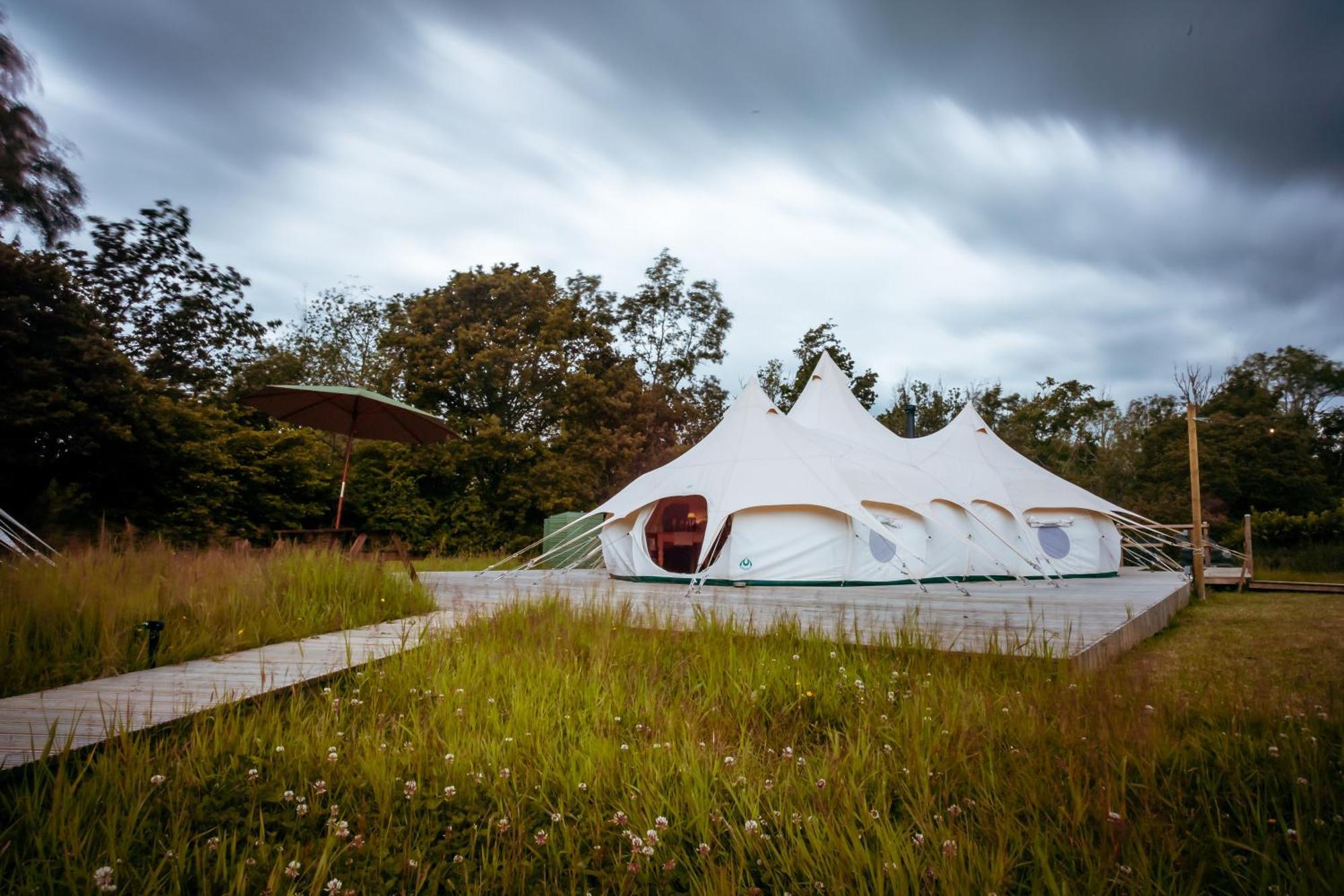 Villa Luxury Glamping Retreat In Battle Esterno foto